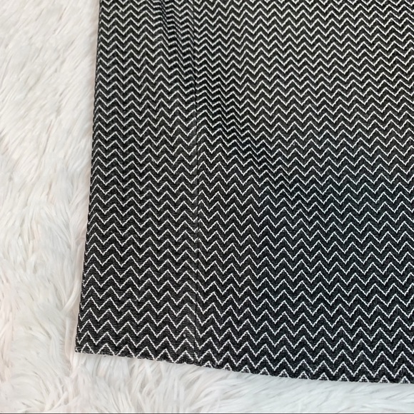 Armani Collezioni Chevron Print Jacquard Pencil Skirt high waisted full zip - Picture 8 of 12